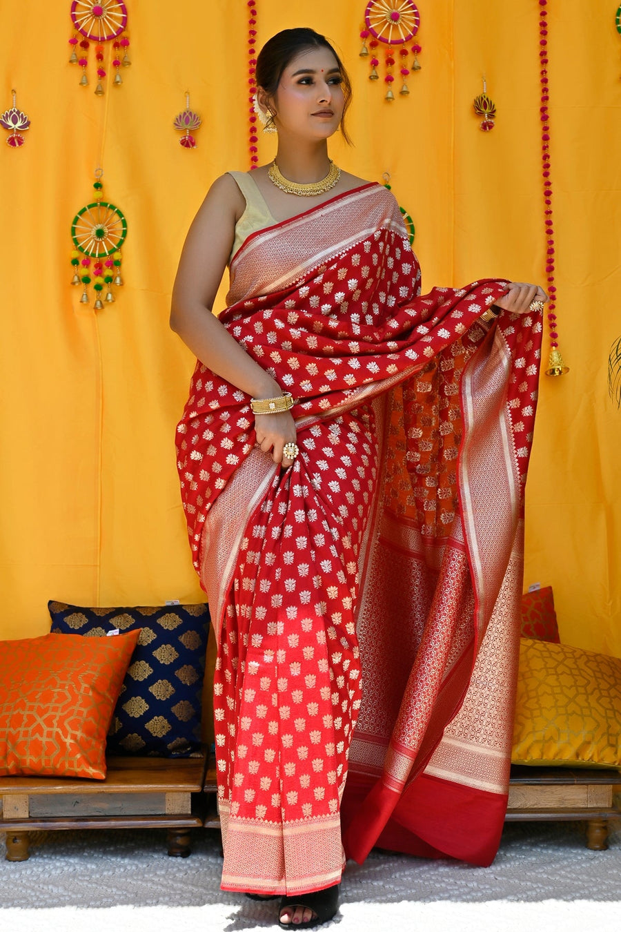 Sari Examples Buy Sarees Online in Dubai | Designer Indian Saree Shopping in Dubai ...