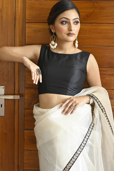 High neck sleeveless hotsell saree jacket designs