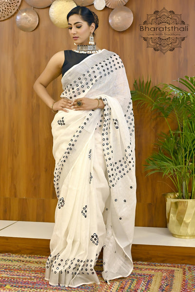 White Saree - Choose from variety of White Sarees Online | Myntra