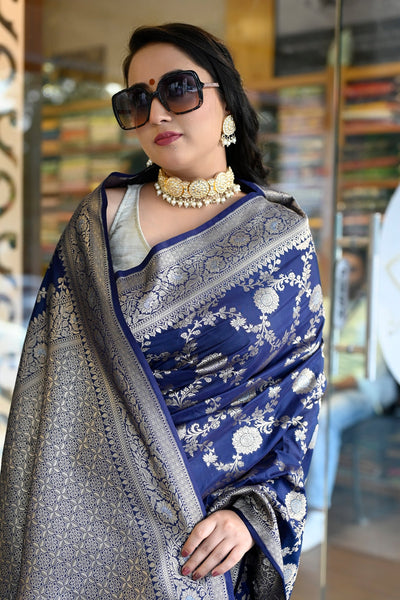 Buy NETLEAF Kanjivaram Pure Silk Saree (Blue) Online at Best Prices in  India - JioMart.